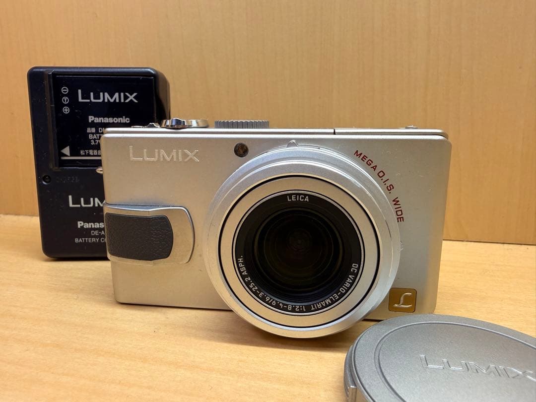LUMIX DMC-LX2 コンパクトデジタルカメラ　Panasonic