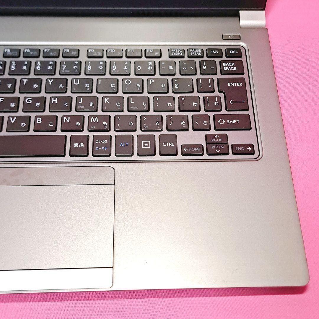 G68 小型軽量 東芝ノートパソコン 第7世代i5/SSD Windows11