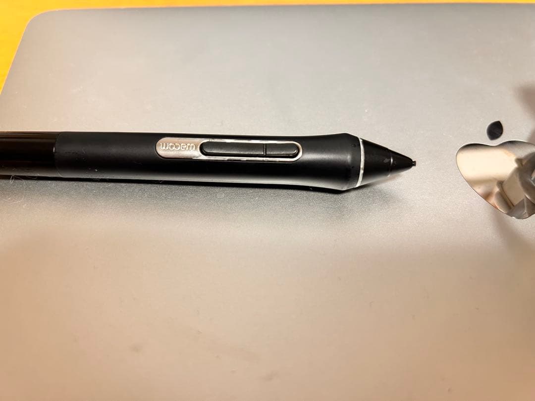 Wacom Cintiq 22 FHD 液晶タブレット