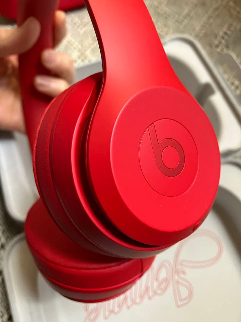 Beats Solo 4 “Ruby Red” Beats x JENNIE