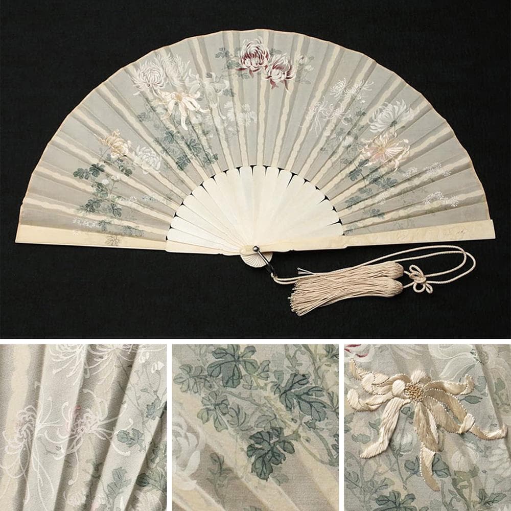 【繍】　★ 文房 彫骨絹面菊花紋折扇 ★　清朝期　彫刻龍紋 刺繍花卉　清供雅玩