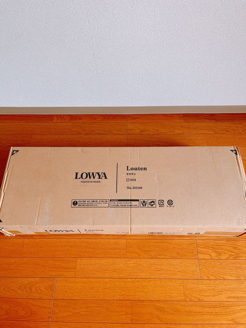 ◎新品・未使用◎ 【LOWYA】ランドリーラック 突っ張り棒 スチール 棚付き