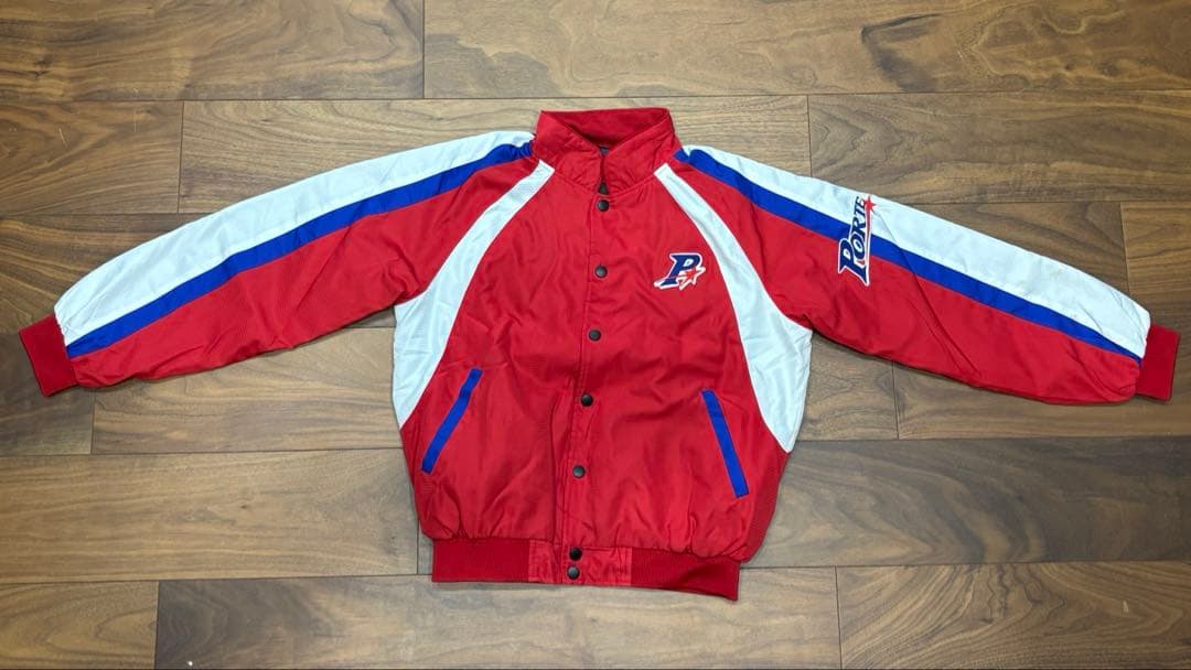 ポルテ　千葉ロッテマリーンズアカデミー　グランドコート