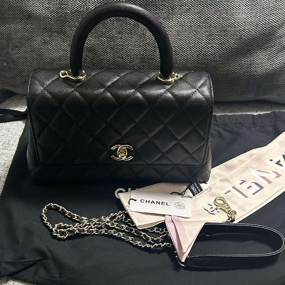 ノベルティCHANELハンドバッグ　ショルダー付き