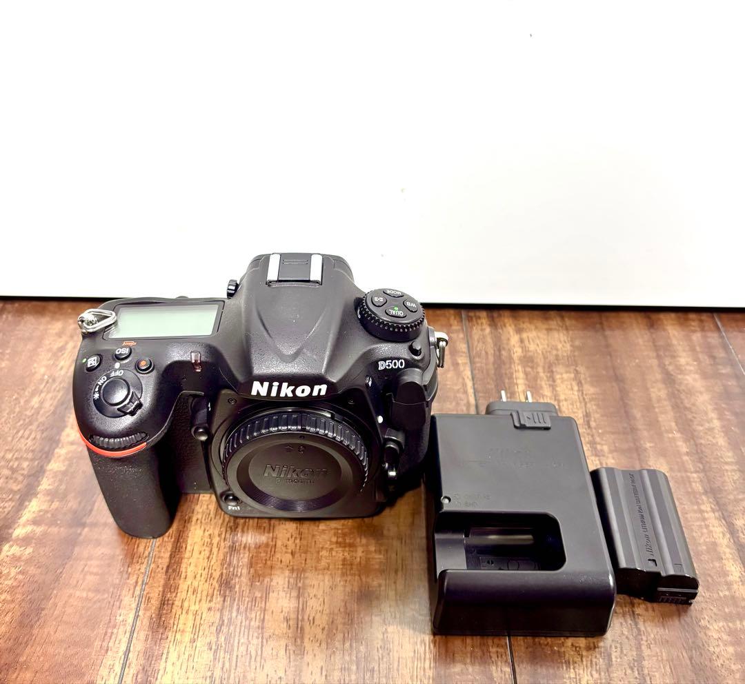 Nikon ニコン　D500 シャッター回数37918回　値下げ