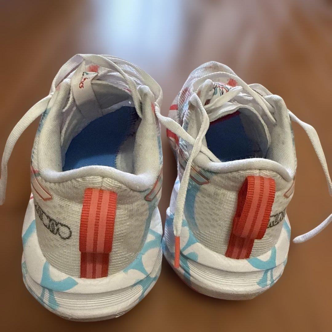 東京マラソン2025 限定モデル　アシックス NOVA BLAST5