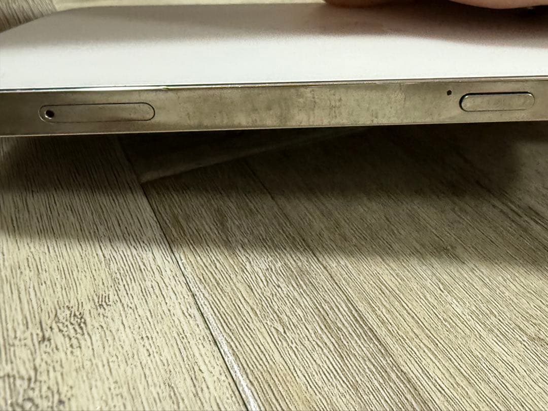 iPhone12Pro シルバー