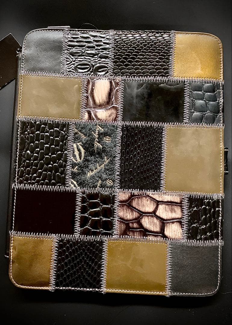 【週末SALE！特別価格】アビステ ABISTE ミケランジェロ iPadケース