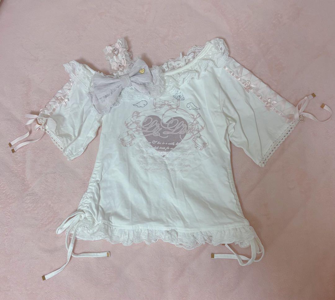 リズリサ　ワンショルダープリントTシャツ