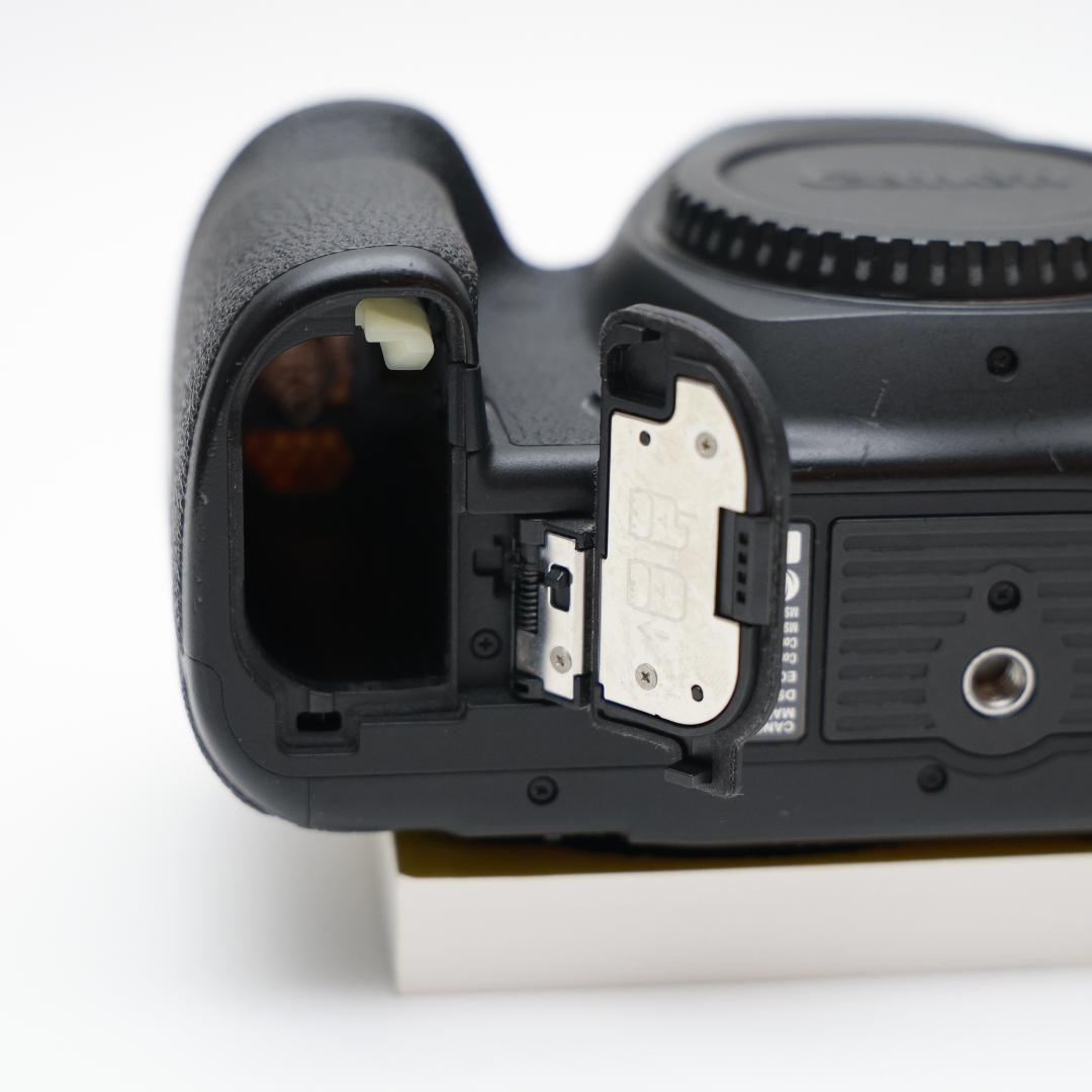 箱・付属品あり Canon EOS 5D Mark IV 本体