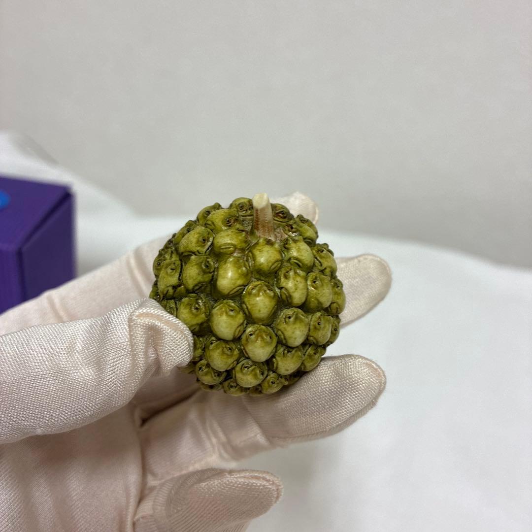 置物 Harmony Kingdom Frogberry Ivory