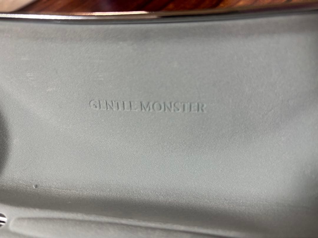 GENTLE MONSTER Martin 02 シルバー
