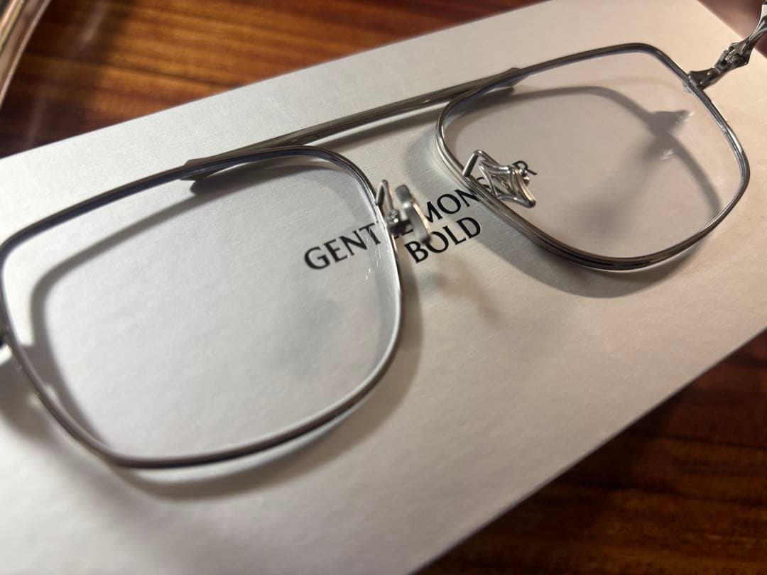 GENTLE MONSTER Martin 02 シルバー