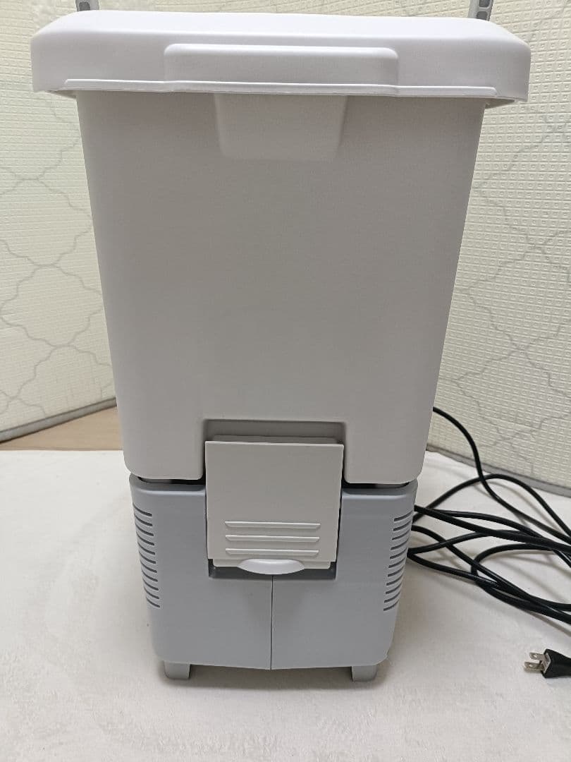 アイリスオーヤマ　IRIS OHYAMA　タンク式高圧洗浄機　SBT-412N