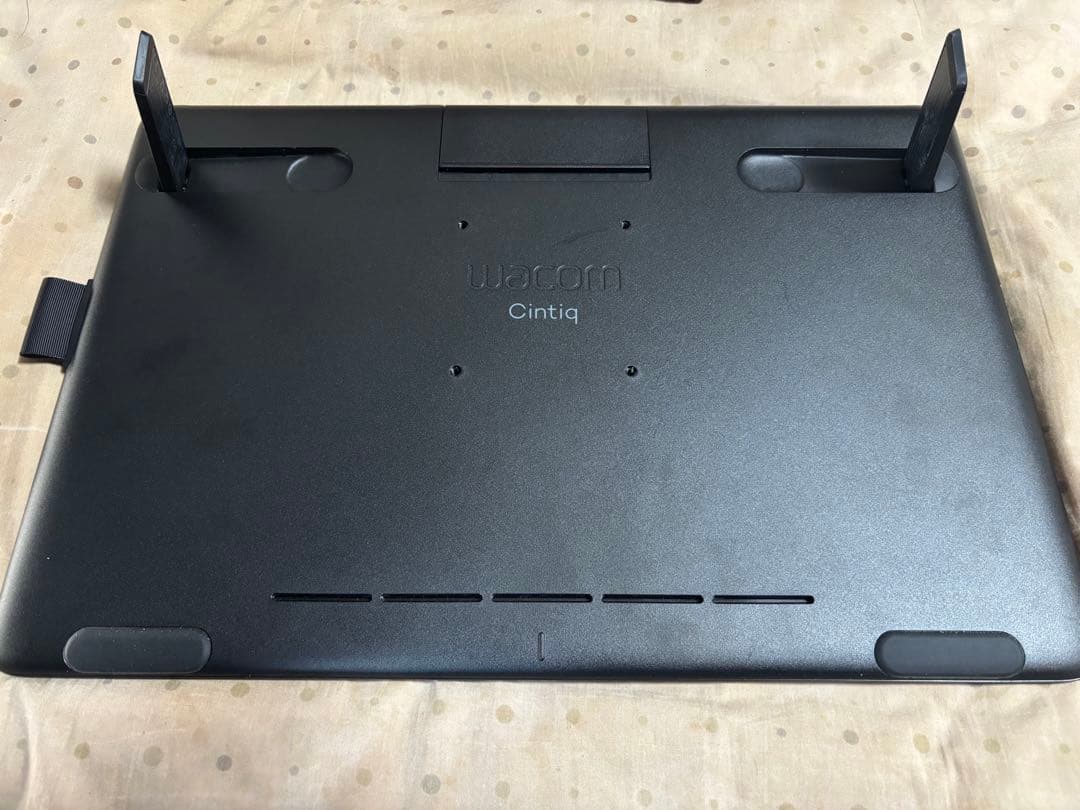 Waccom Cintiq 16 ペンタブレット ペン付き