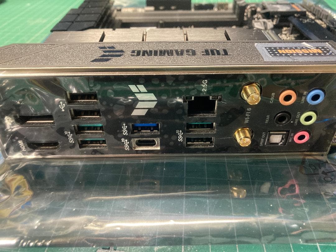 マザーボード ASUS TUF GAMING B760M-PLUS WIFI D4 DDR4