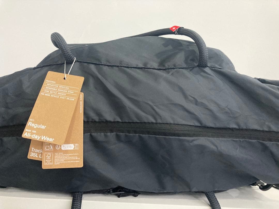 オン トラックパック ショルダーバッグ 35L ブラック デイリーバッグ男女兼用