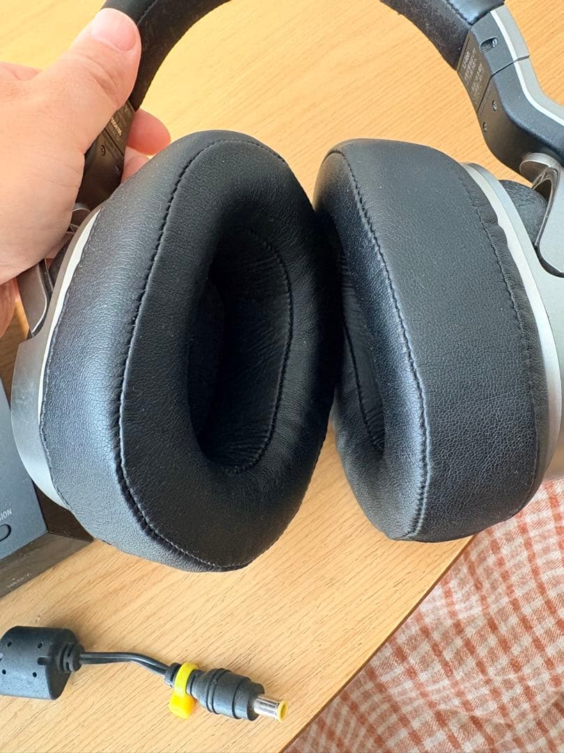 SONY ワイヤレスヘッドホン MDT-HW700