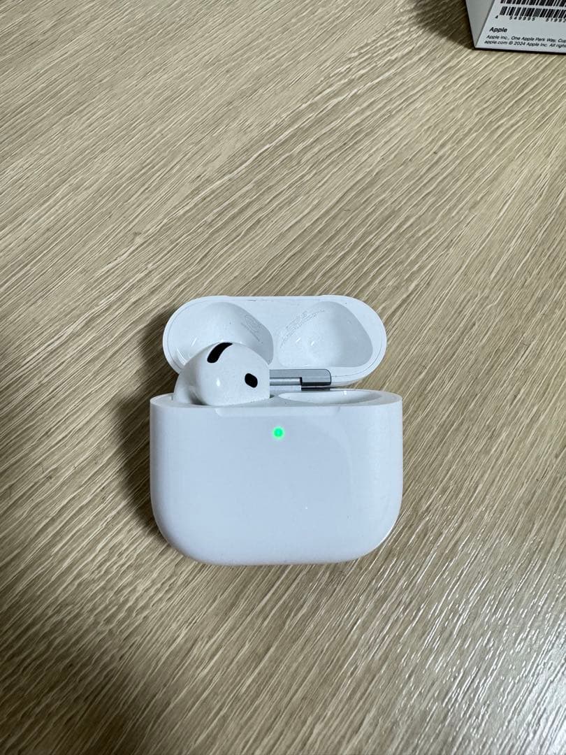 AirPods4本体 充電ケース付き