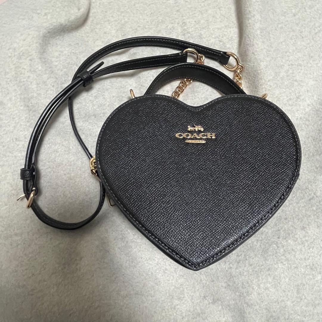 COACH ハートクロスボディバッグ