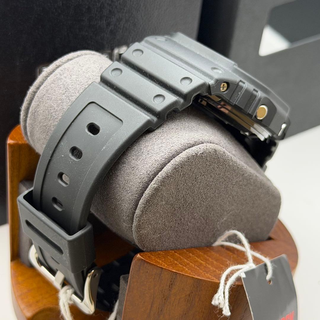 【新品未使用】カシオ　G-SHOCK GW-5000U-1JF 箱付　スクリュー