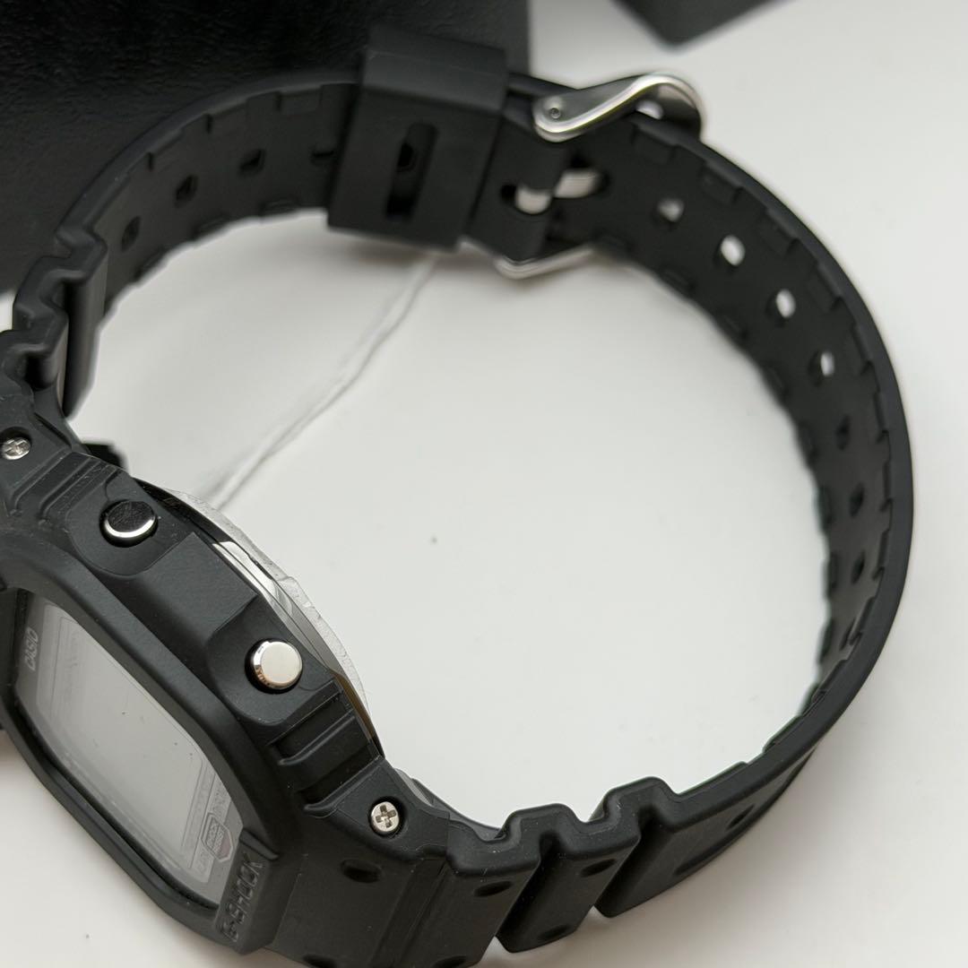 【新品未使用】カシオ　G-SHOCK GW-5000U-1JF 箱付　スクリュー