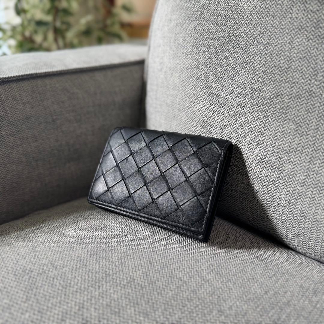 BOTTEGA VENETA イントレチャート カードケース 名刺⼊れ ブラック