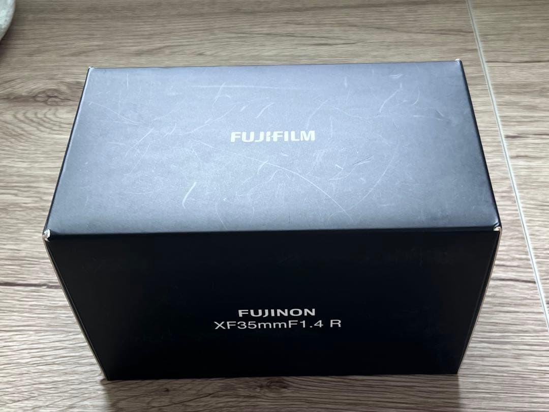 Fujifilm XF90mmF2 R LM WR レンズ