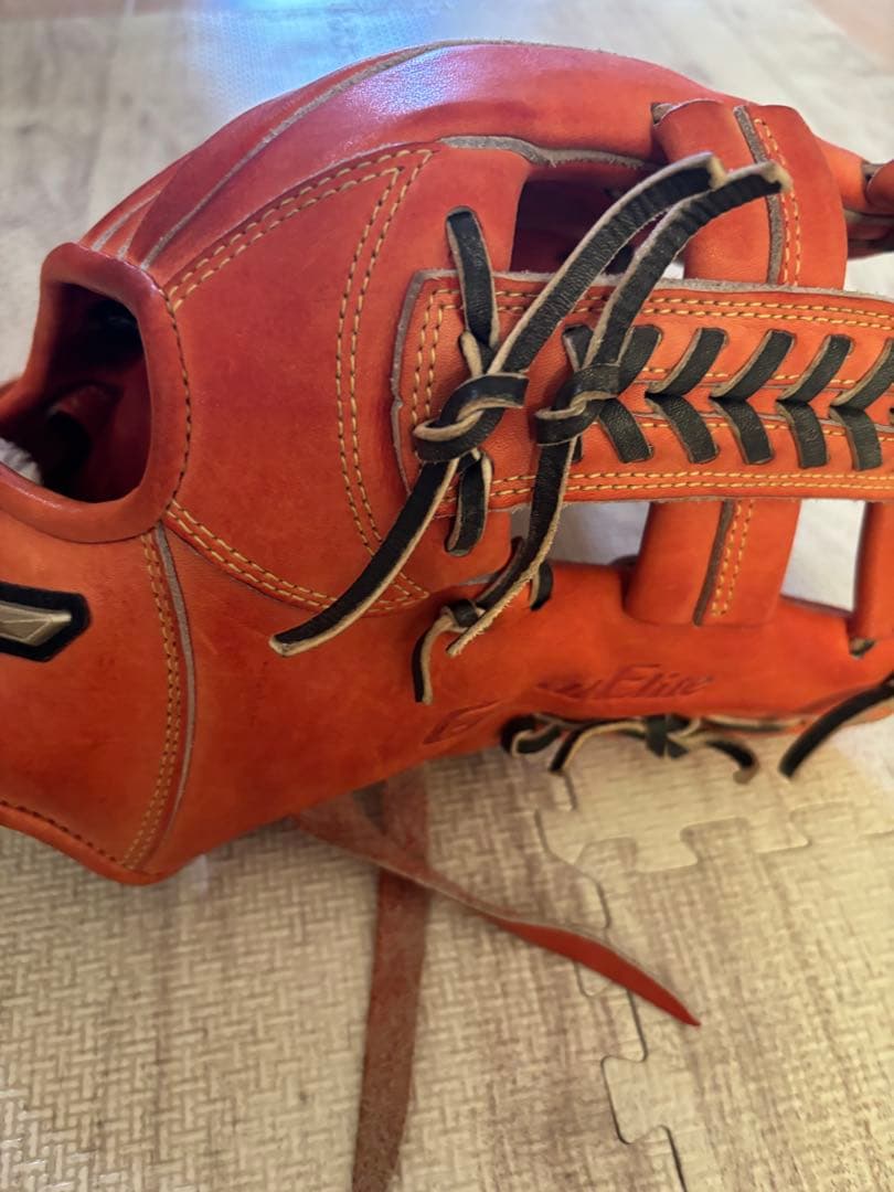 グローバルエリート　軟式内野手用グローブ