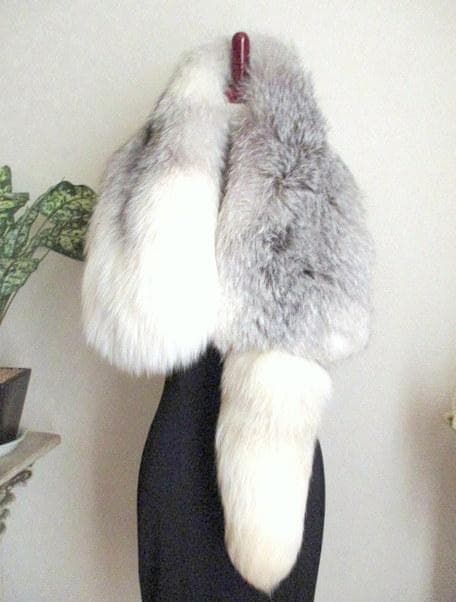 Sale❣️Saga Furs プラチナFox 一匹もの ストール 未使用