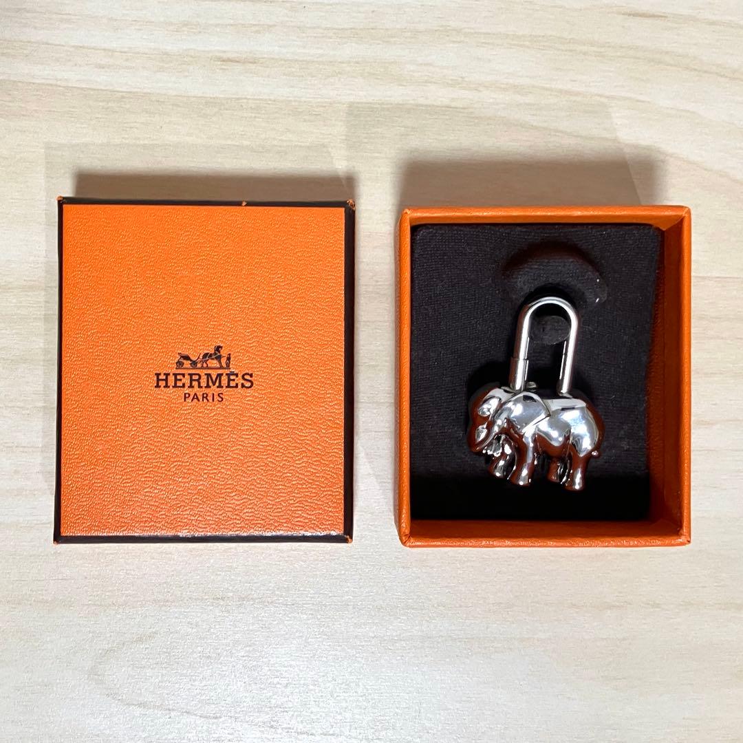 HERMÈS エルメス カデナ エレファント シルバーカラー