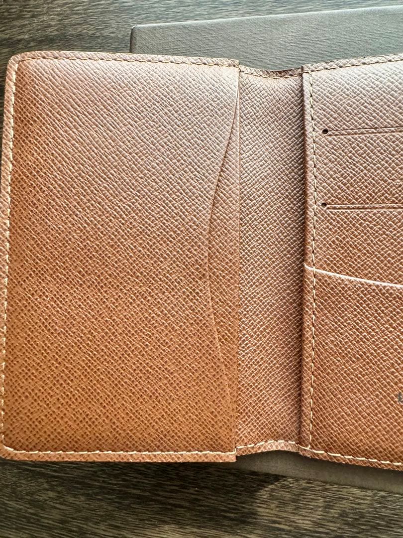 ルイヴィトン　カードケース