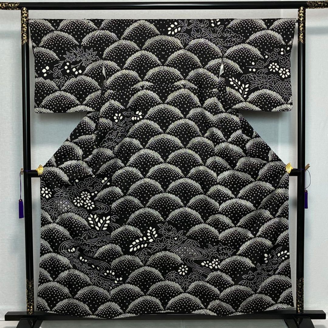 D111藤娘きぬたや 総絞り 訪問着 黒地 青海波 流水 正絹 着物 袷 極美品