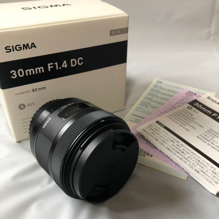 【超美品】シグマ　30mm F1.4 DC