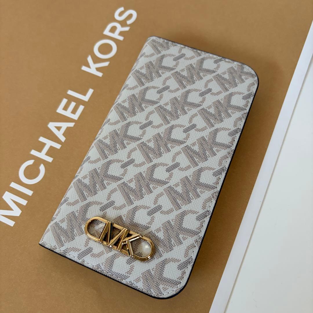 マイケルコース☆新品☆ FOLLIO 手帳型 iPhone 15ケース/バニラ