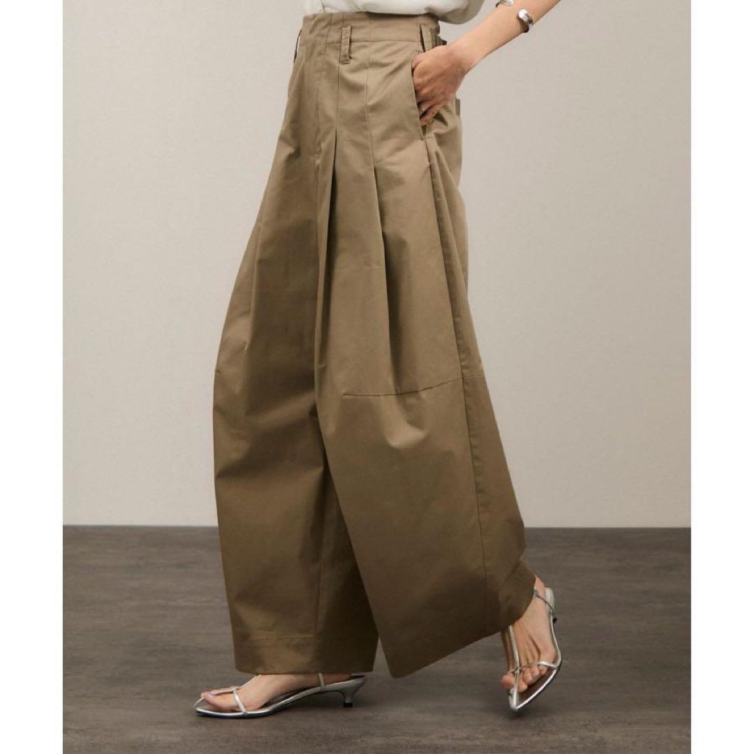 コットンツイルワイドフォルム カーブパンツ アダムエロペ