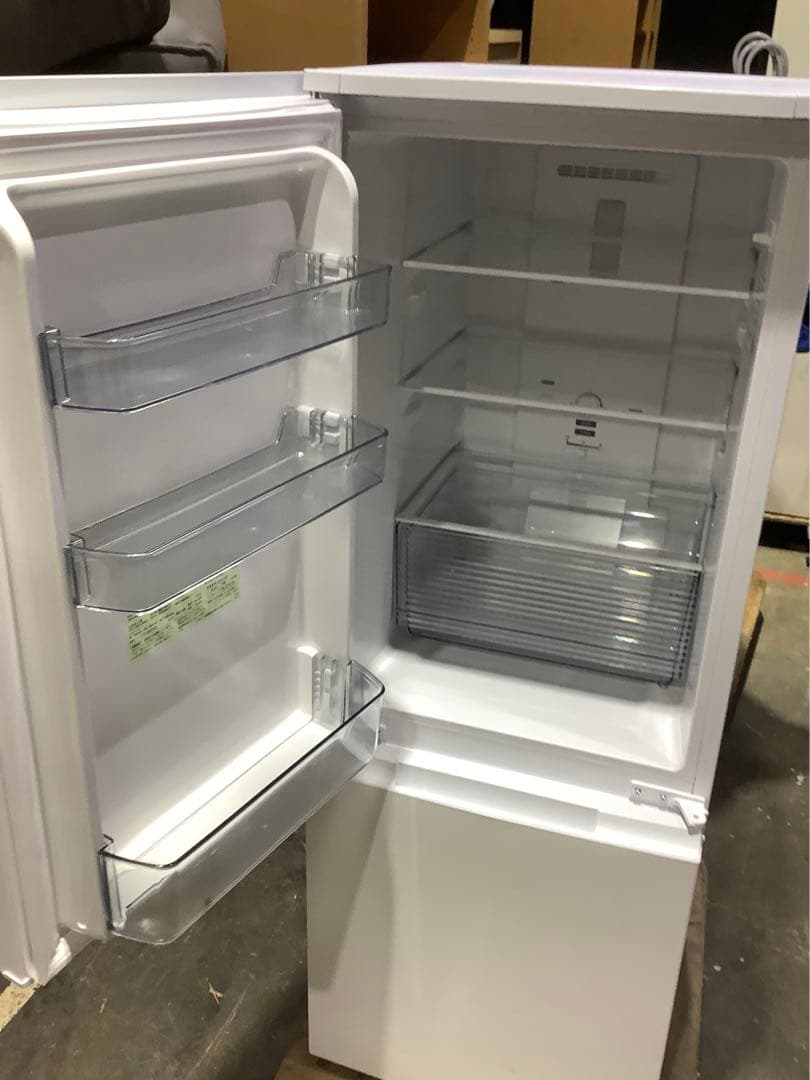 ⭐️2025年製⭐️ シャープ 2ドア冷凍冷蔵庫 SJ-D18P-W 179L★