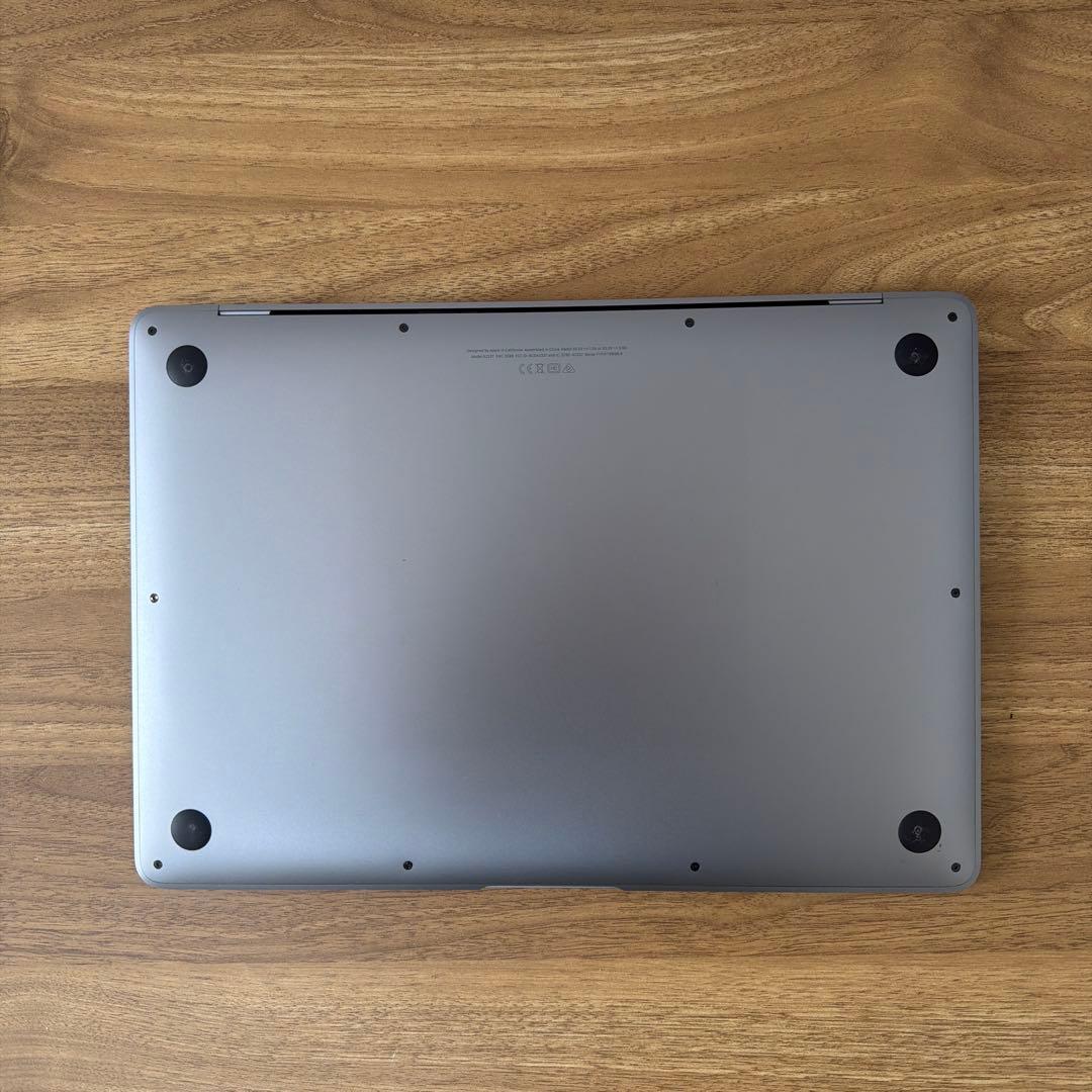 【美品】MacBook Air M1 16GB / 512GB