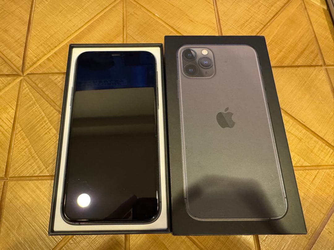 美品 付属品有り iPhone 11 Pro スペースグレイ 256GB