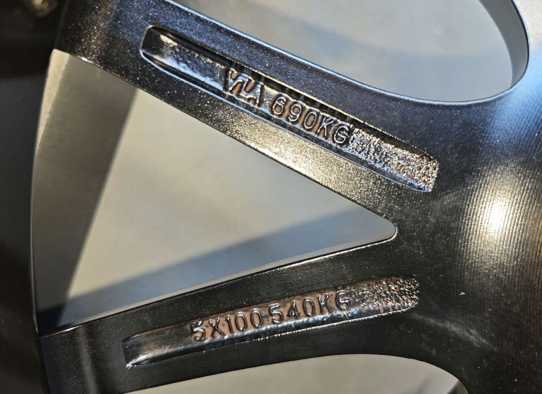 215/45R17 GR86 スタッドレス BLIZZAK VRX3 9.5部山