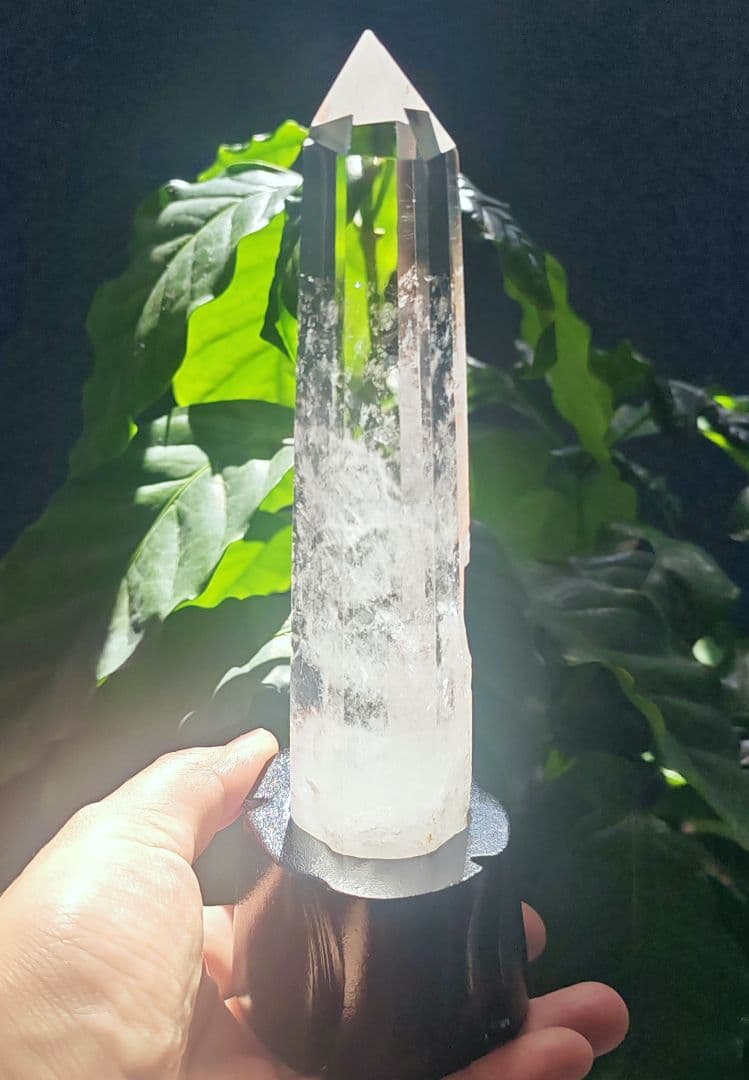 透明　ヒマラヤ産天然水晶ポイント　六角柱 天然石原石置物台座付　パワーストーン