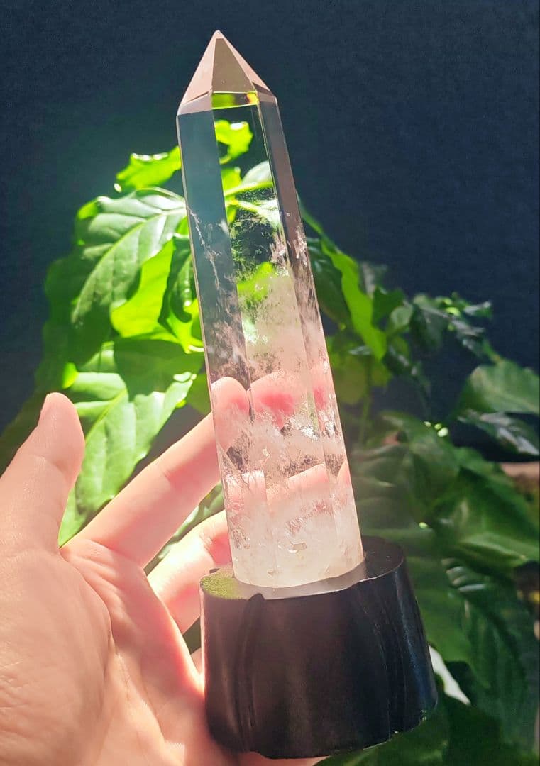 透明　ヒマラヤ産天然水晶ポイント　六角柱 天然石原石置物台座付　パワーストーン