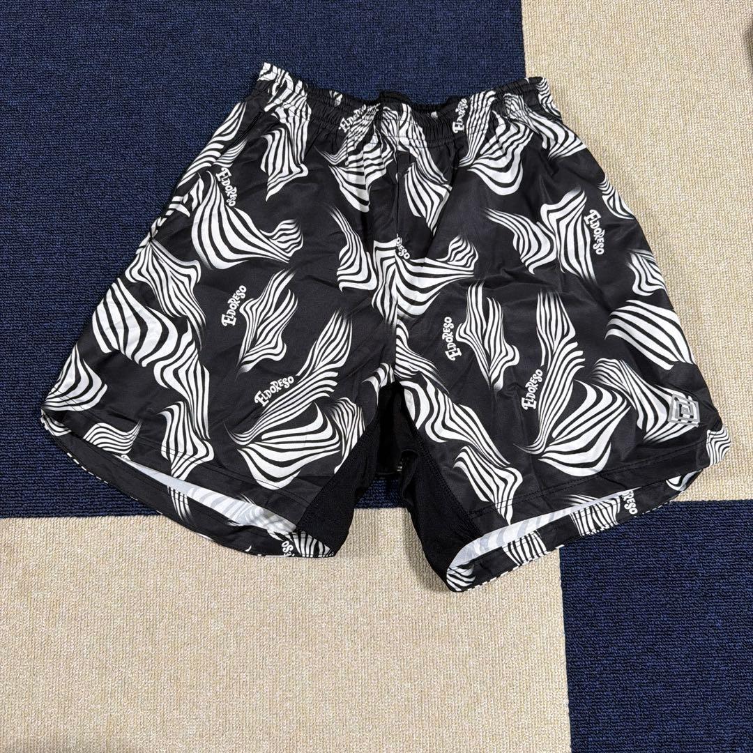 Eldoreso ストライプ柄ショートパンツ