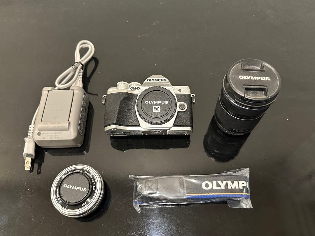 OLYMPUS E-M10 Mark II レンズ2本セット