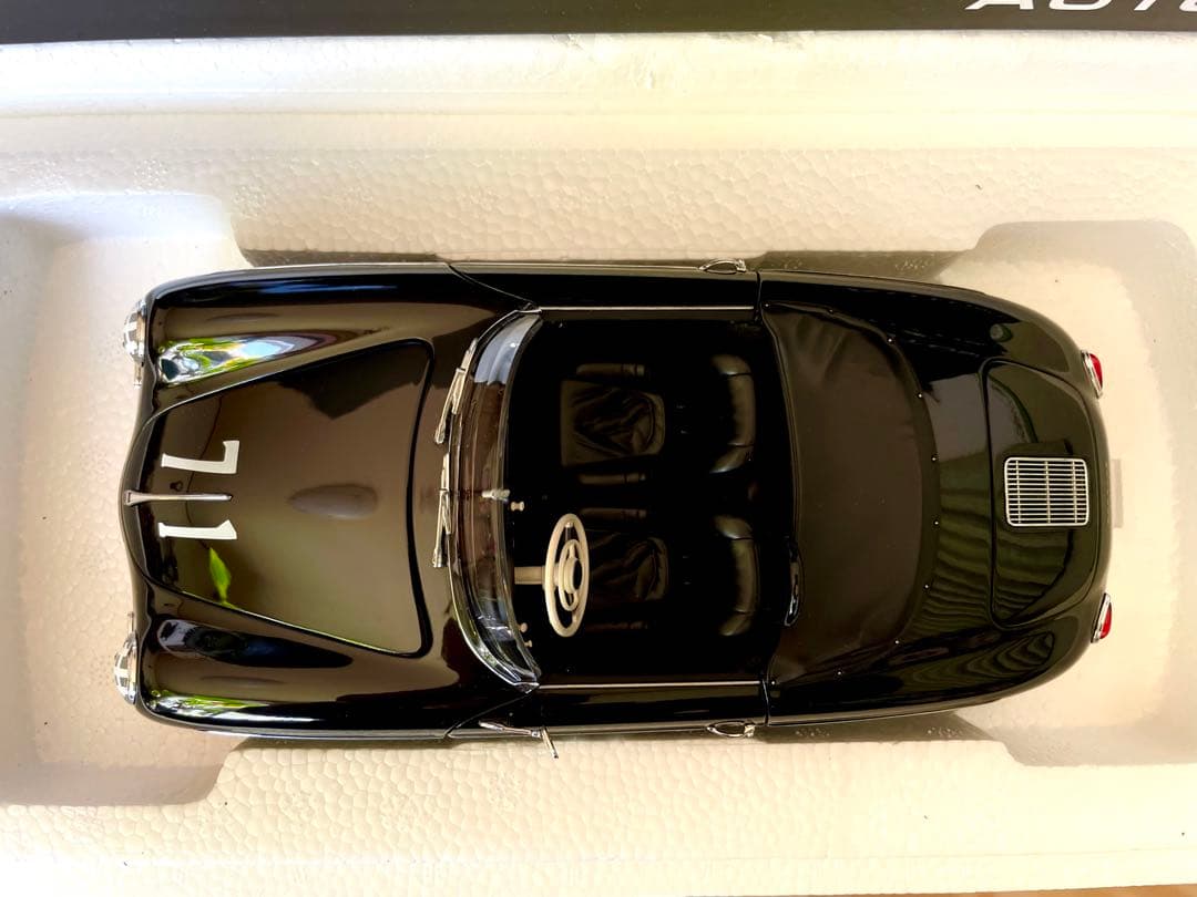 価格変更 1/18 ポルシェ356 スティーブ・マックィーンモデル ブラック