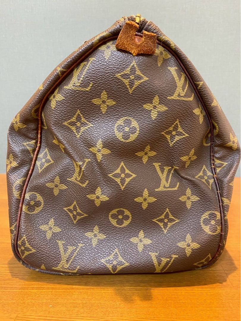 LOUIS VUITTON ルイヴィトン モノグラム スピーディー30