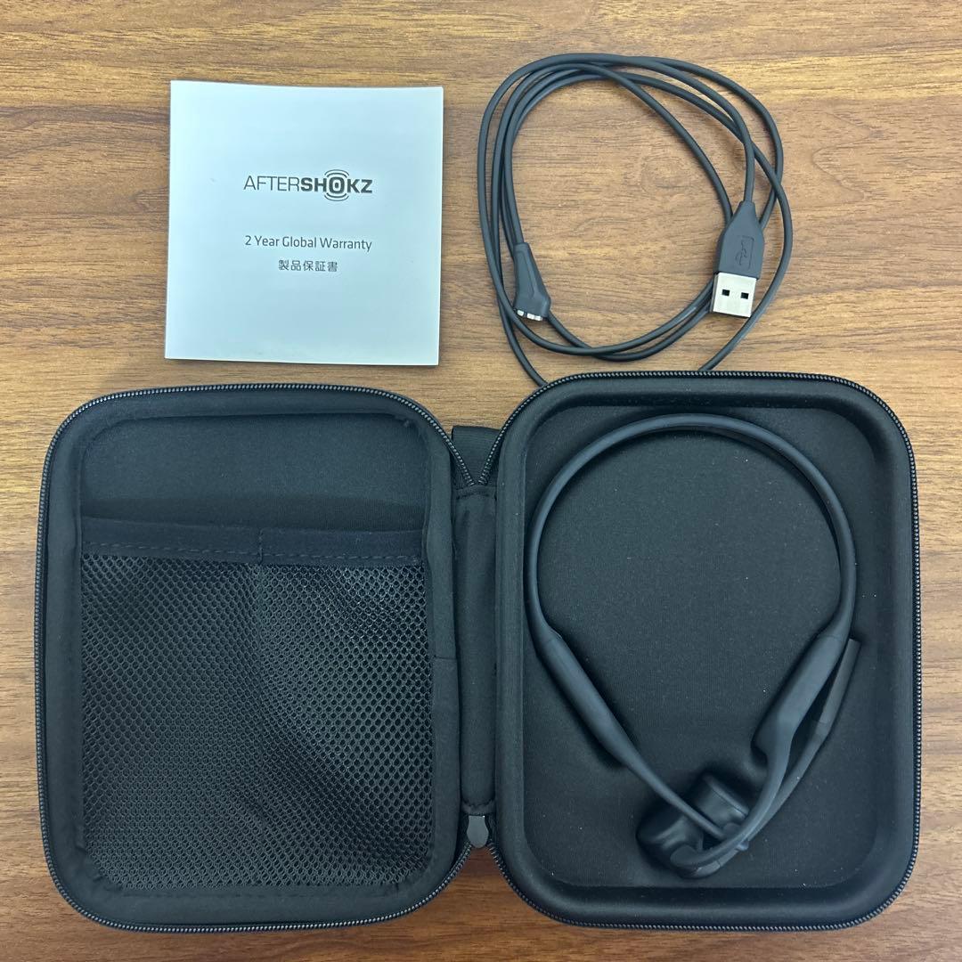AFTERSHOKZ 骨伝導イヤホン ケース付き