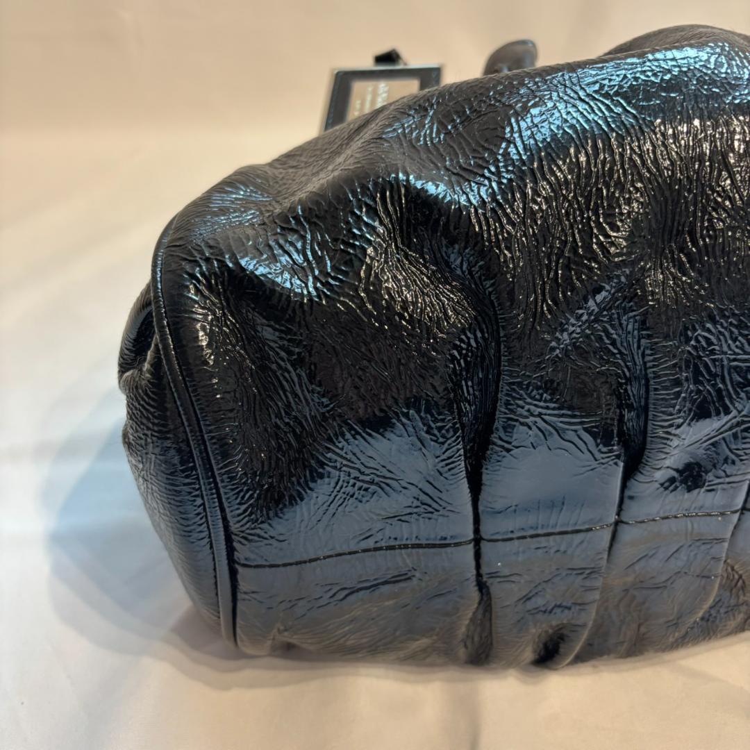 【希少】ジョルジオ アルマーニ　パテントレザー　ハンドバッグ　ロゴプレート