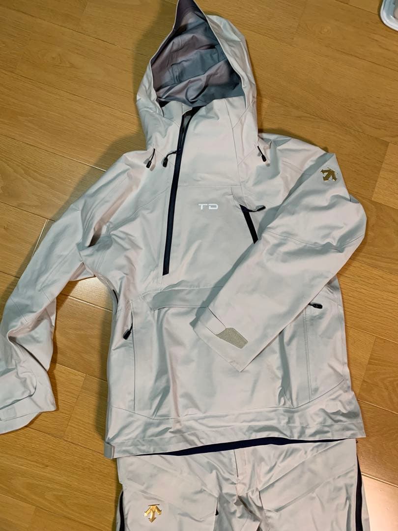 DESCENTEメイトスキーウェアセット