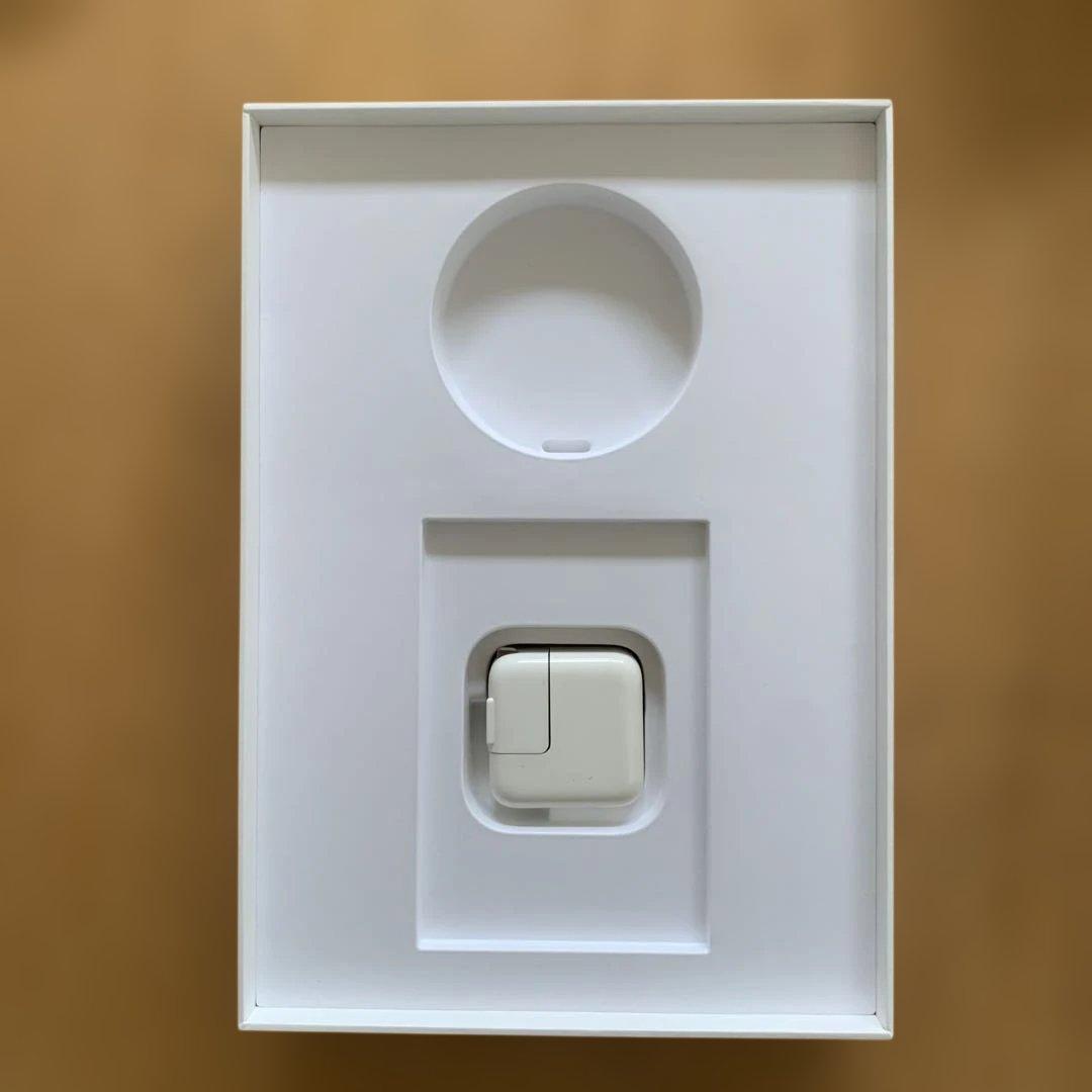 Apple iPad 第７世代 Wi-Fi+Cellular 32GB シルバー